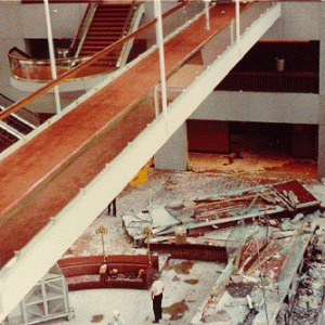 Hyatt_Kansas_City_Collapse-1.gif